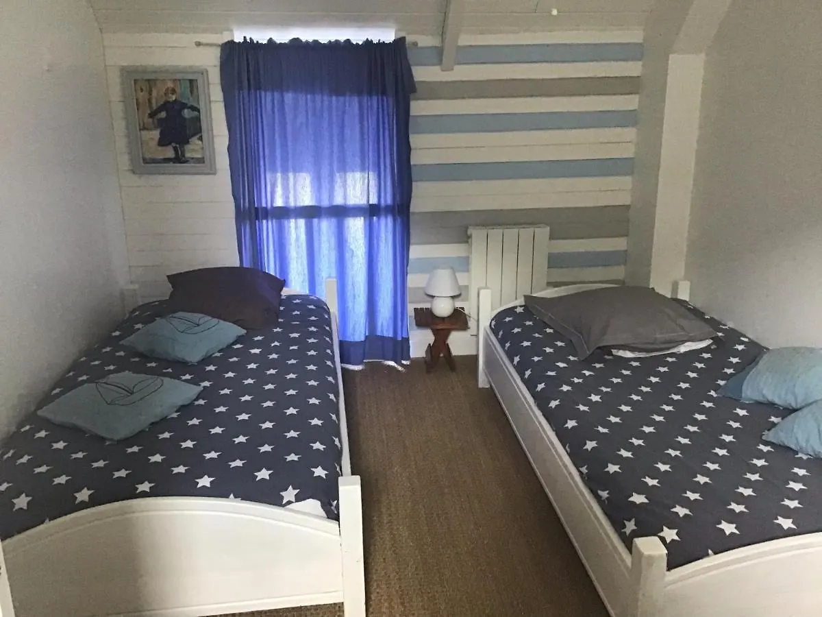 Hameau De Kerglien Villa Moelan-sur-Mer 0*,  France